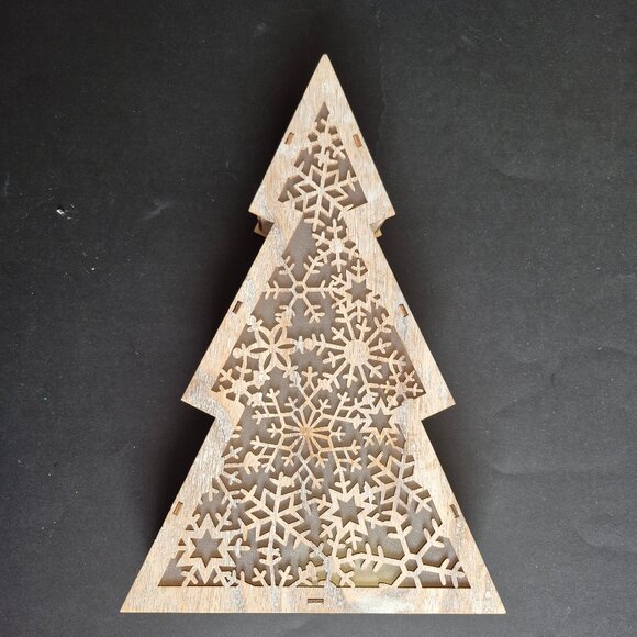 Light Up Christmas Tree - Picture 2 of 9